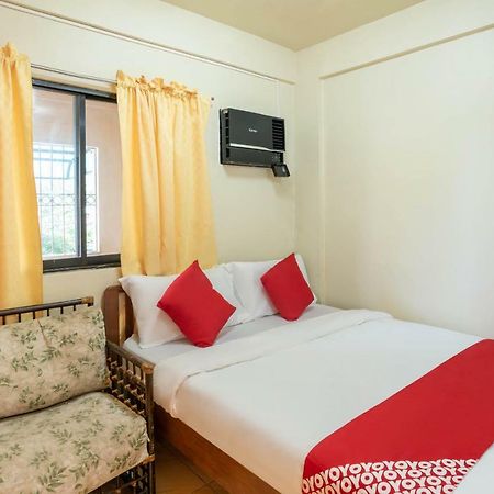 Conrado'S Apartelle Paranaque City Exterior photo
